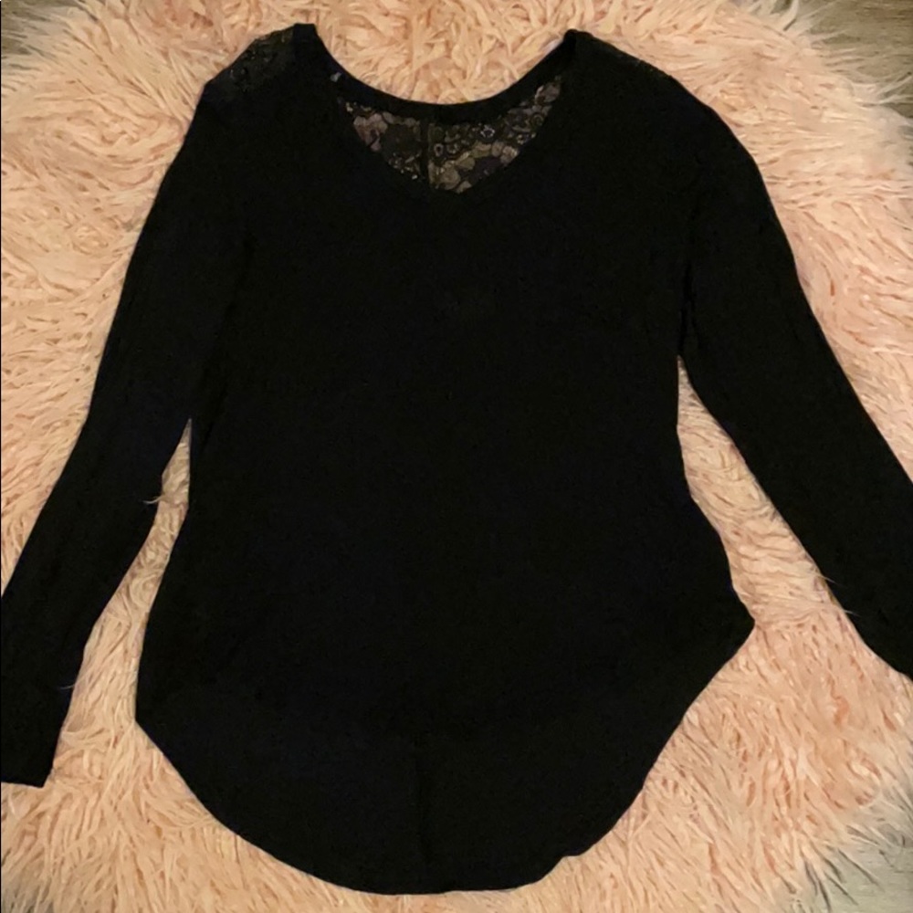 Long sleeve black shirt